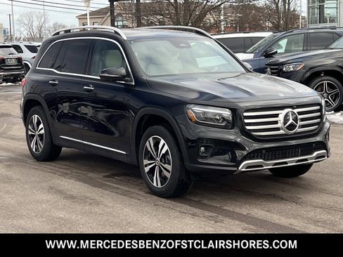 New 2026 Mercedes-Benz GLB 250 4MATIC image 8