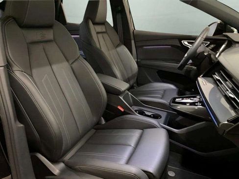 Used 2024 Audi Q4 e-tron Premium Plus w/ Premium Plus image 85