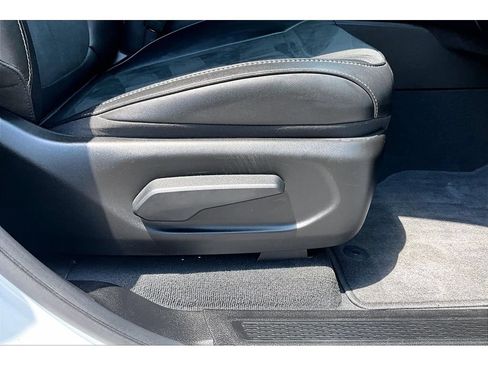 Used 2025 Jeep Grand Cherokee Altitude RWD image 49