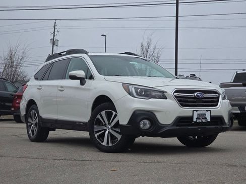 Used 2018 Subaru Outback 3.6R Limited image 1