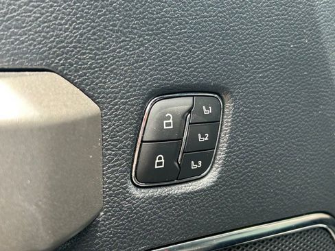 Used 2022 Ford F250 Platinum AWD/4WD image 24