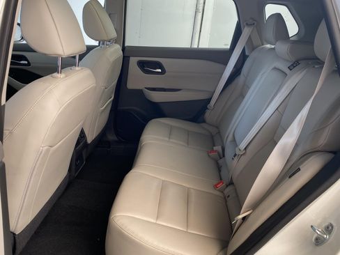 Used 2023 Nissan Rogue SL AWD/4WD image 19