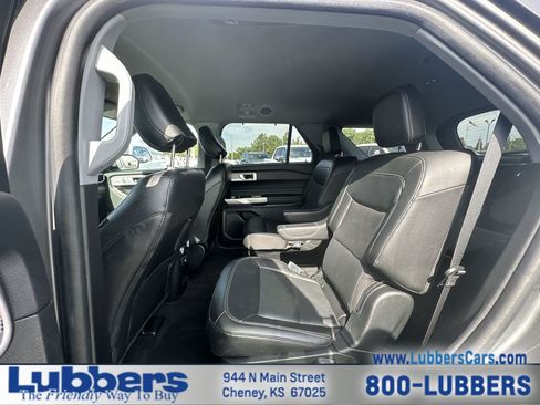 Used 2022 Ford Explorer Limited w/ Equipment Group 301A AWD/4WD image 20