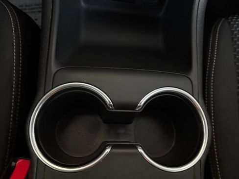 Used 2024 GMC Terrain SLE FWD image 36