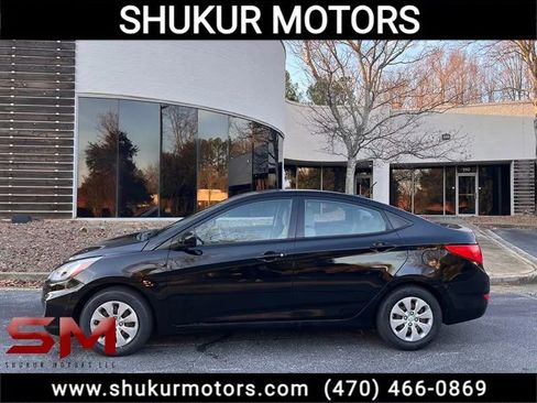 Used 2017 Hyundai Accent SE image 4