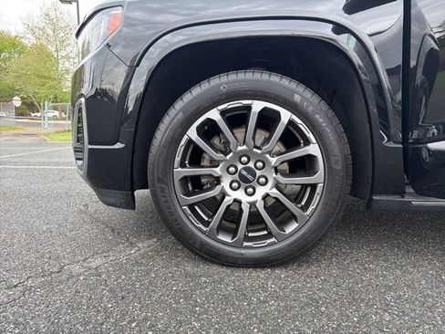 Used 2023 GMC Acadia Denali w/ Black Diamond Edition AWD/4WD image 26