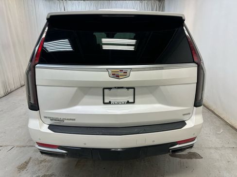 Used 2021 Cadillac Escalade Premium Luxury AWD/4WD image 9