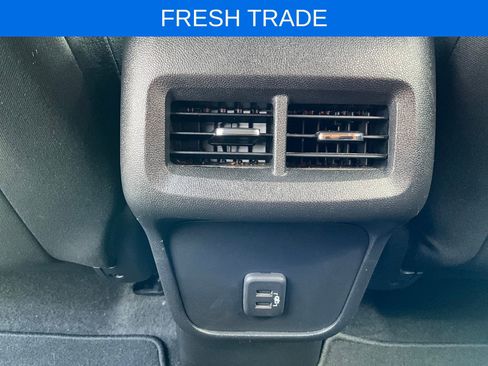 Used 2022 Chevrolet Equinox LT image 30