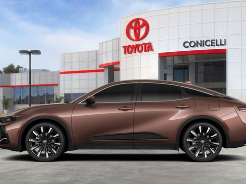 New 2026 Toyota Crown Platinum AWD/4WD image 4