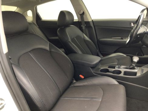 Used 2019 Kia Optima S w/ S Panoramic Sunroof Package image 21