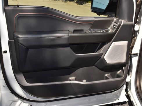 Used 2025 Ford F150 Raptor AWD/4WD image 40