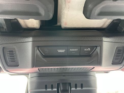 Certified 2025 Jeep Wrangler Sahara image 46