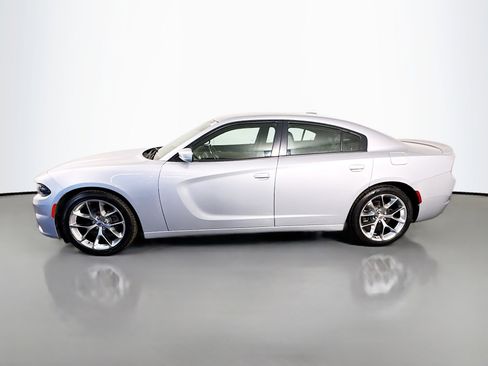 Used 2020 Dodge Charger SXT w/ Plus Group image 6