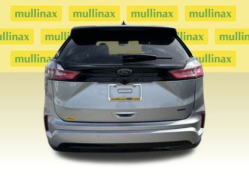 New 2024 Ford Edge SE w/ Black Appearance Package image 14