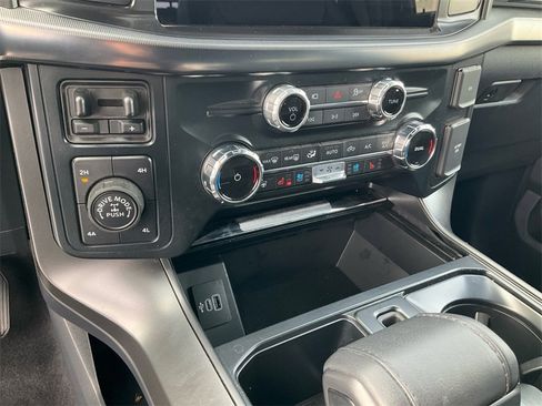 Used 2025 Ford F150 Lariat w/ Equipment Group 501A Mid image 28