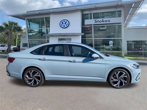 New 2026 Volkswagen Jetta SEL image 3