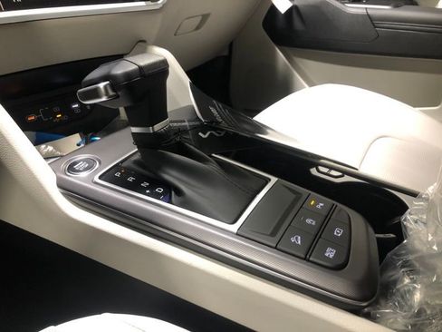 New 2026 Kia Sportage EX FWD image 33