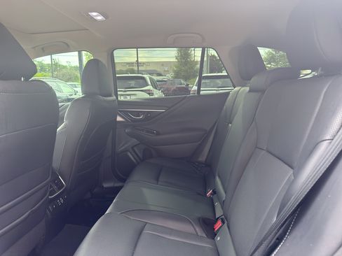 Used 2024 Subaru Outback Limited AWD/4WD image 10