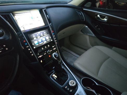 Used 2018 INFINITI Q50 Luxe w/ Sensory Package (Luxe) image 22