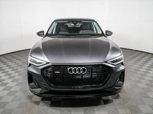 Certified 2022 Audi e-tron Premium w/ Convenience Plus Package AWD/4WD image 27