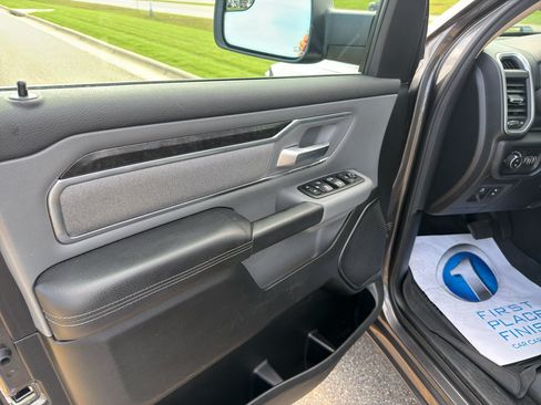 Used 2019 RAM 1500 Big Horn AWD/4WD image 17