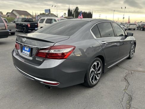 Used 2017 Honda Accord Sport Special Edition image 7