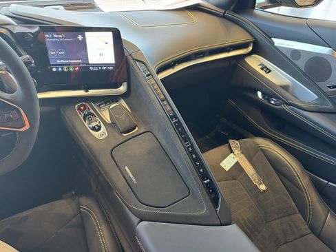 Used 2023 Chevrolet Corvette Stingray Premium Conv w/ Z51 Performance Package image 26