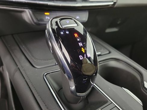 Certified 2024 Cadillac XT4 Luxury FWD image 29
