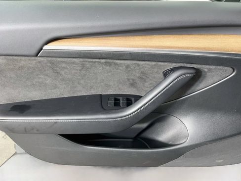 Used 2023 Tesla Model 3 Standard Range RWD image 23