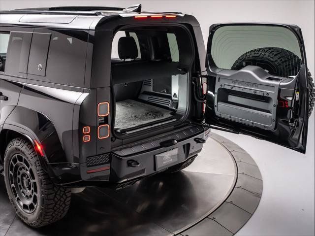 New 2026 Land Rover Defender 110 OCTA AWD/4WD image 36
