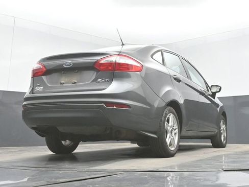 Used 2017 Ford Fiesta SE FWD image 30