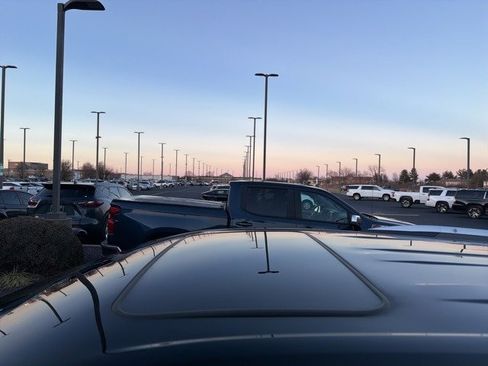 Certified 2023 Toyota Sienna Platinum image 4