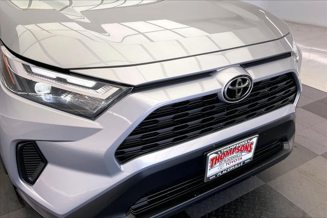 Used 2025 Toyota RAV4 XLE AWD/4WD image 31