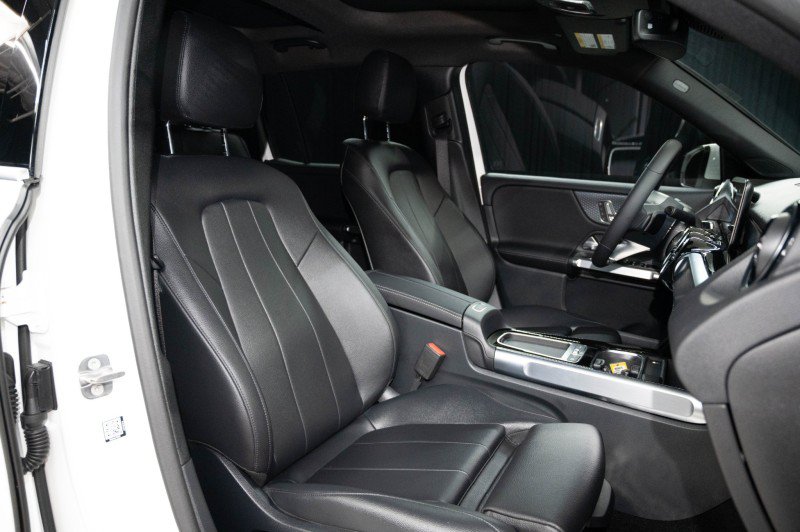 New 2026 Mercedes-Benz GLB 250 image 11
