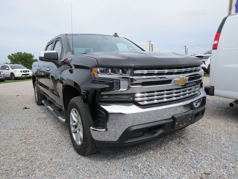 Used 2019 Chevrolet Silverado 1500 LT w/ All-Star Edition image 10
