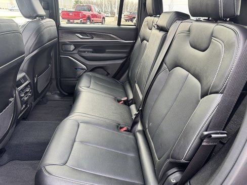 Certified 2023 Jeep Grand Cherokee Overland image 30