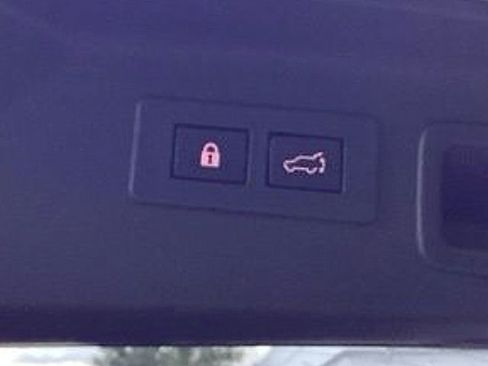 Used 2025 Subaru Forester Touring w/ Touring Package image 29