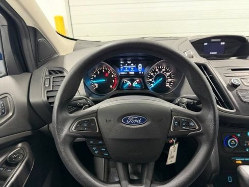 Used 2017 Ford Escape SE FWD image 14