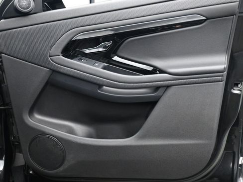 Used 2023 Land Rover Range Rover Evoque S image 25