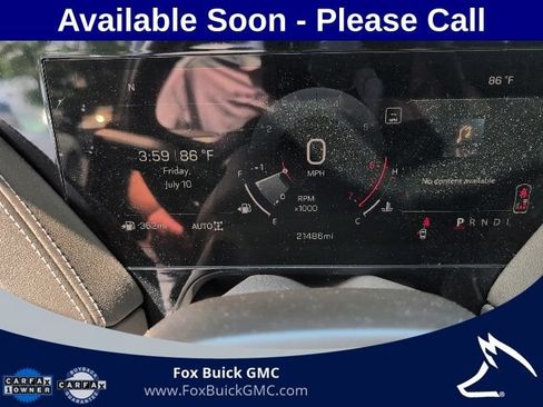Used 2025 GMC Yukon XL Elevation w/ Technology Package AWD/4WD image 16