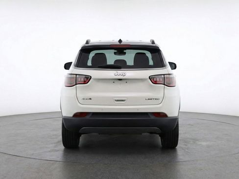 Used 2025 Jeep Compass Limited AWD/4WD image 7