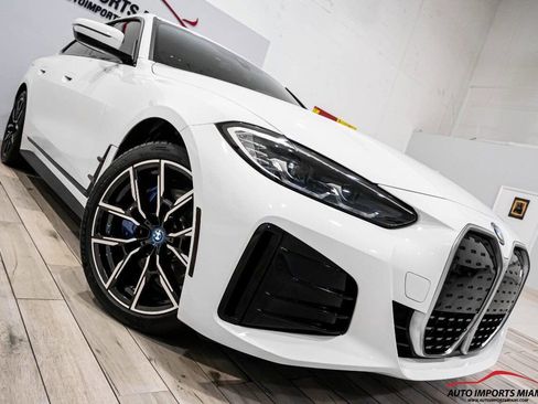 Used 2022 BMW i4 eDrive40 w/ M Sport Package image 36