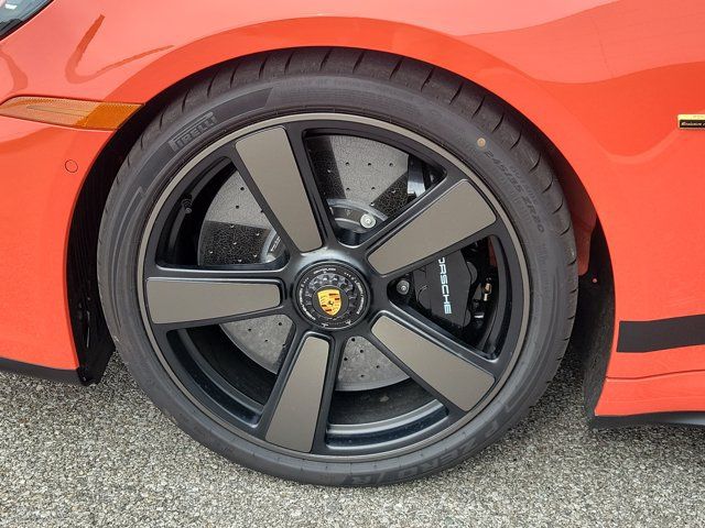 Certified 2026 Porsche 911 GTS RWD image 16