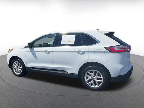Used 2024 Ford Edge SEL image 10