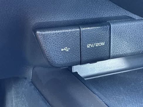 Used 2023 Toyota Camry SE image 32