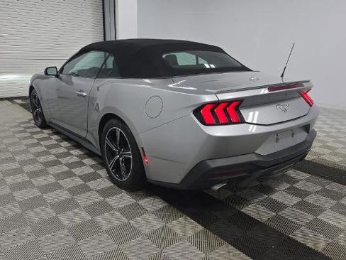 Used 2024 Ford Mustang Premium image 5