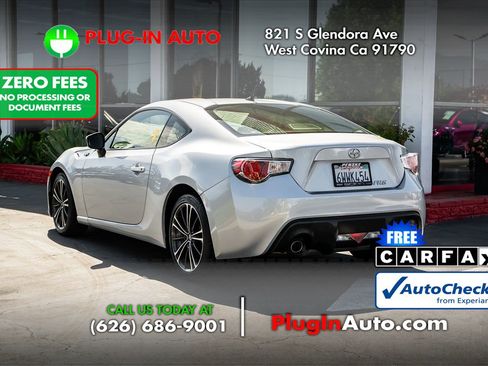 Used 2013 Scion FR-S RWD image 3