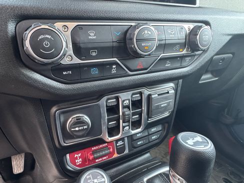 Used 2025 Jeep Wrangler Unlimited Sport S 4xe AWD/4WD image 29