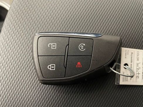 New 2026 Chevrolet Equinox LT image 18