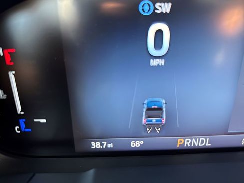 Used 2025 Ford Maverick XLT w/ Equipment Group 302A image 21